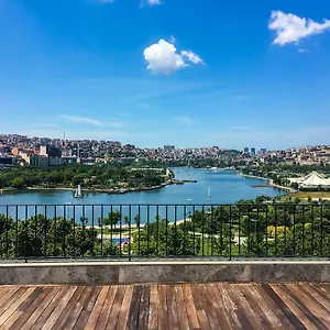 Terrace Golden Horn Aparthotel